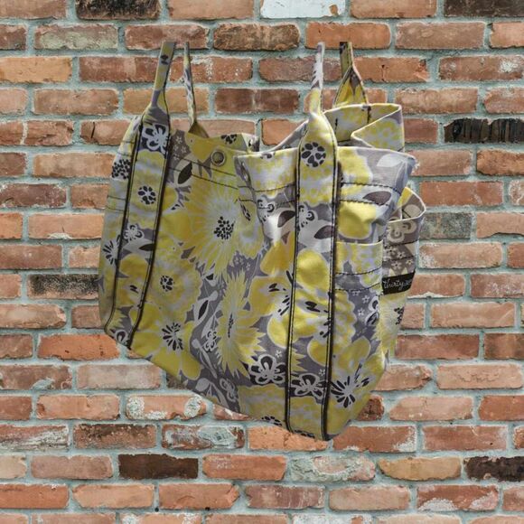 Thirty One Awesome‎ Blossom Large Tote - Tie Closure - Picture 1 of 3